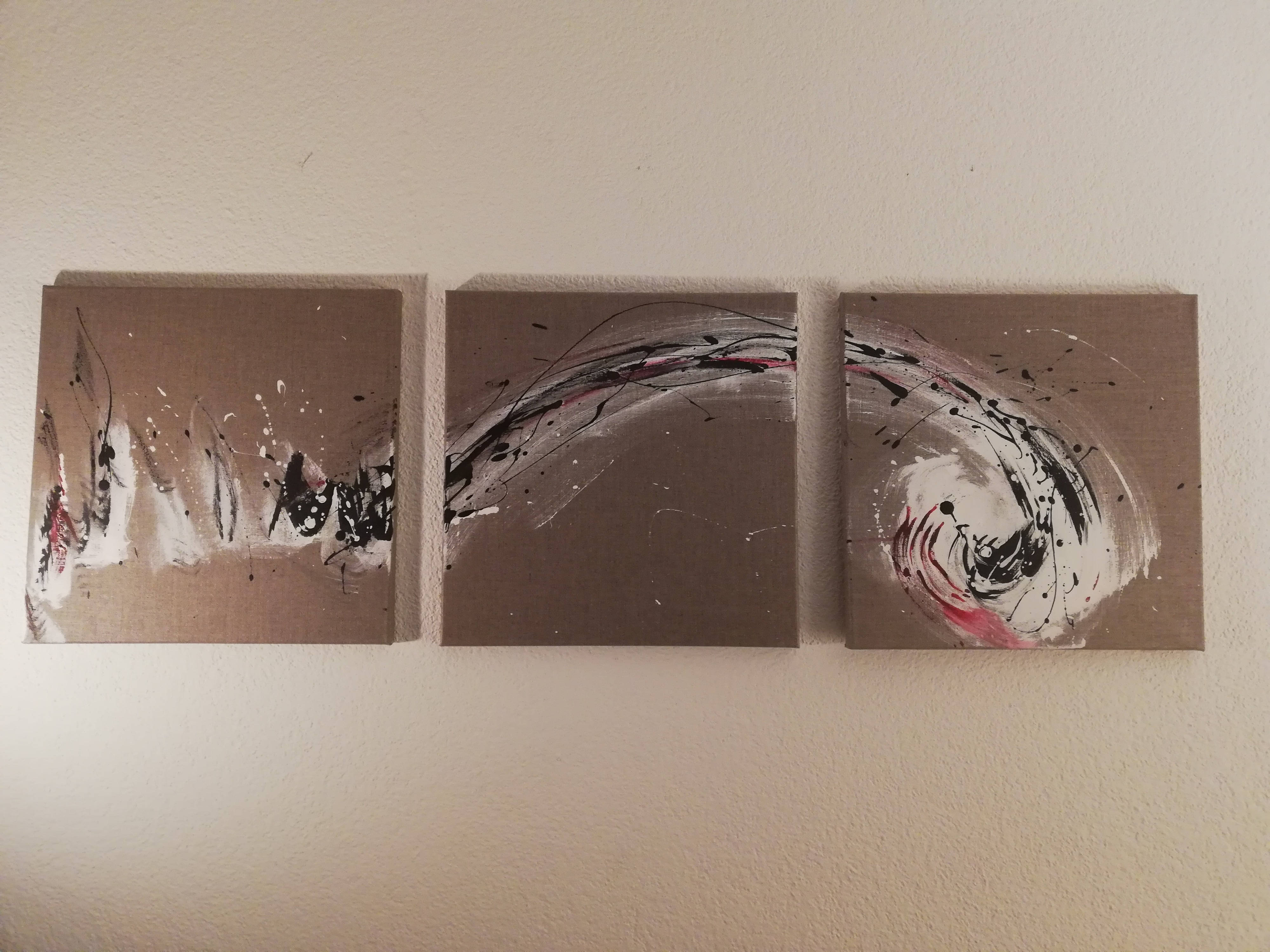 Triptychon (Schwarz-Weiß-Rot)
